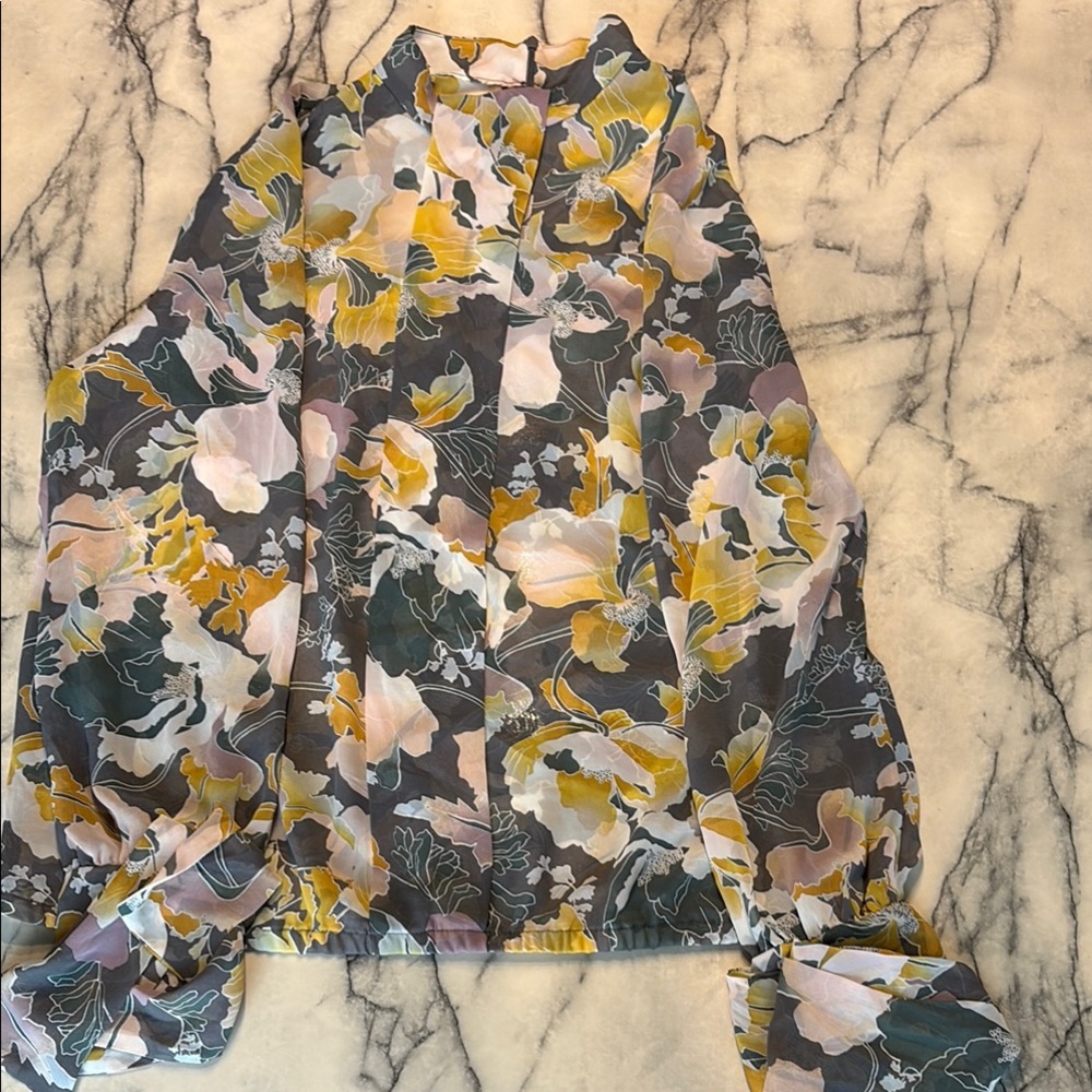 New York & Company Asymmetrical Yellow and Black Long Sleeve Blouse